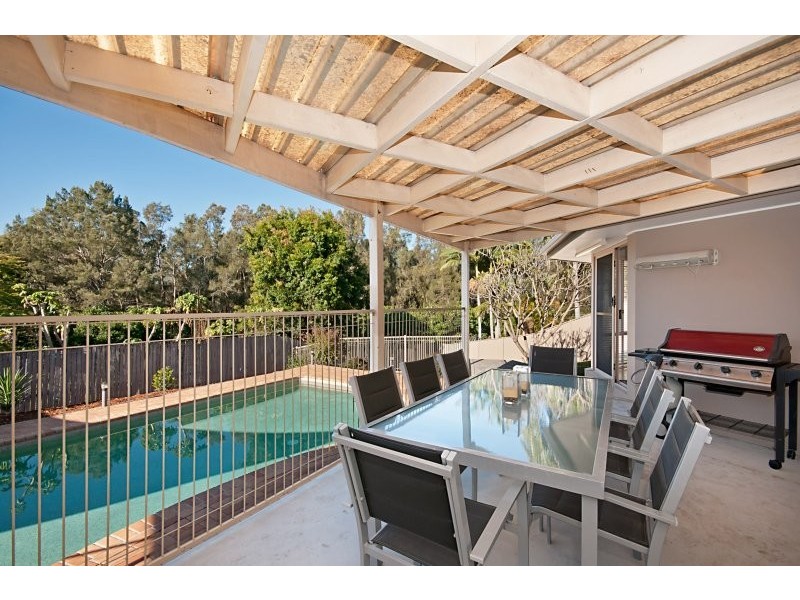 4 Brae Court, Carrara QLD 4211