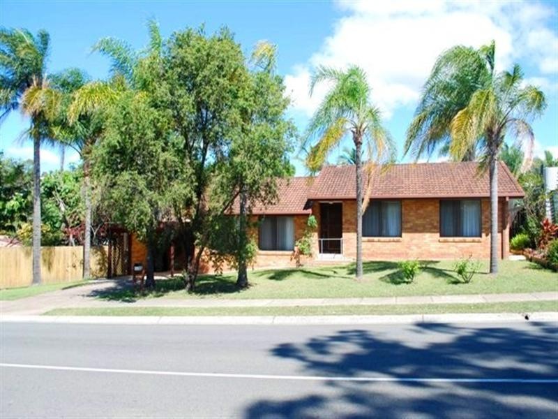 97 Hinkler Drive, Highland Park QLD 4211