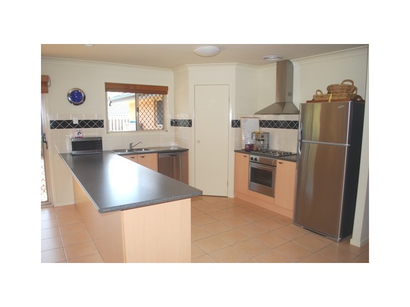 50 Greenbank Circuit, Carrara QLD 4211