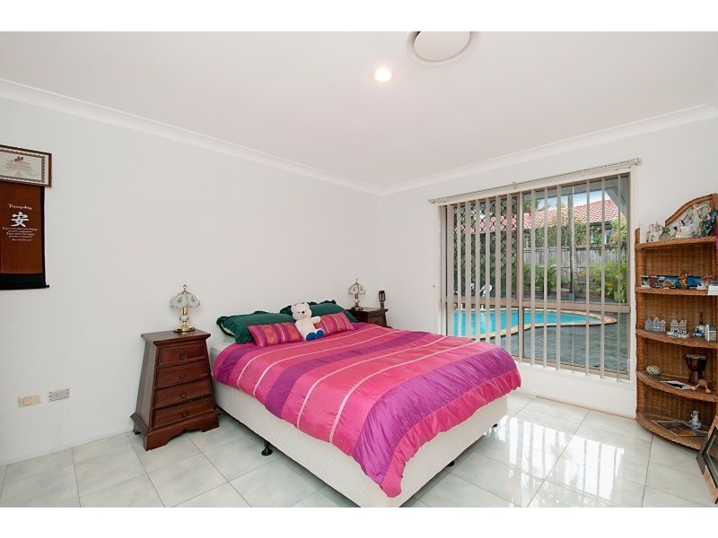 41 Hastings Crescent, Carrara QLD 4211