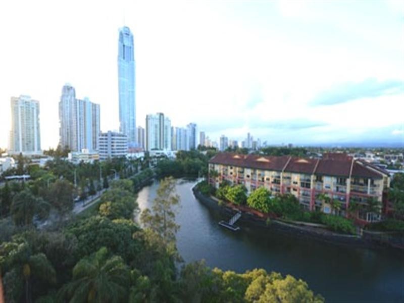 908/70 Remembrance Drive, Surfers Paradise QLD 4217