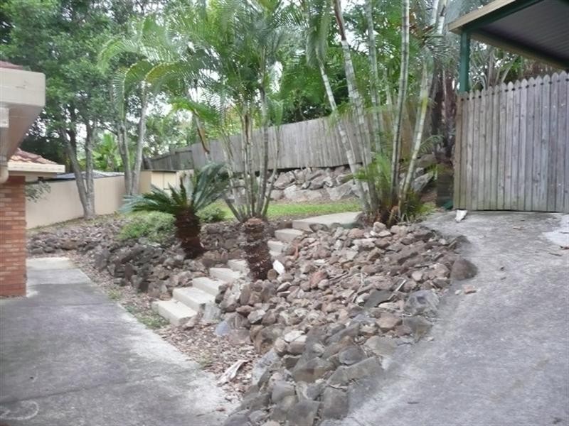 Highland Park QLD 4211