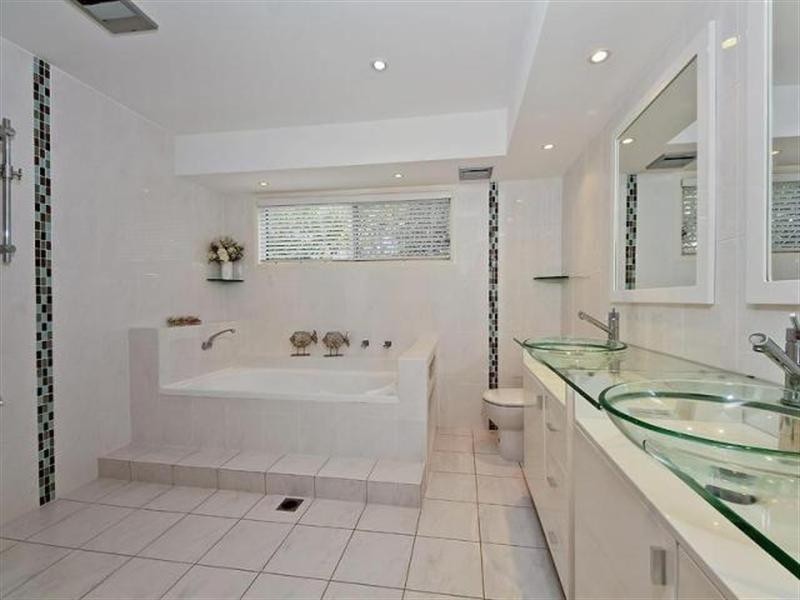 Carrara QLD 4211