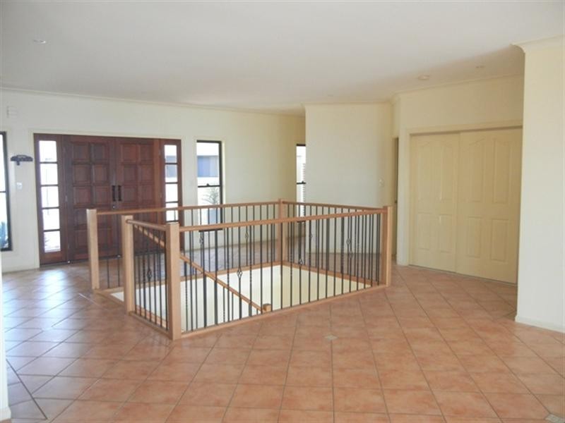 Highland Park QLD 4211