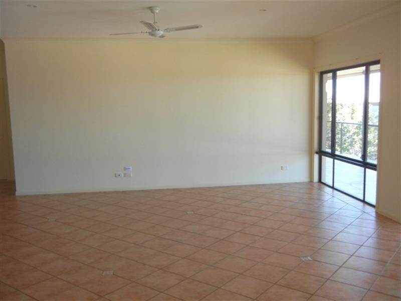 Highland Park QLD 4211