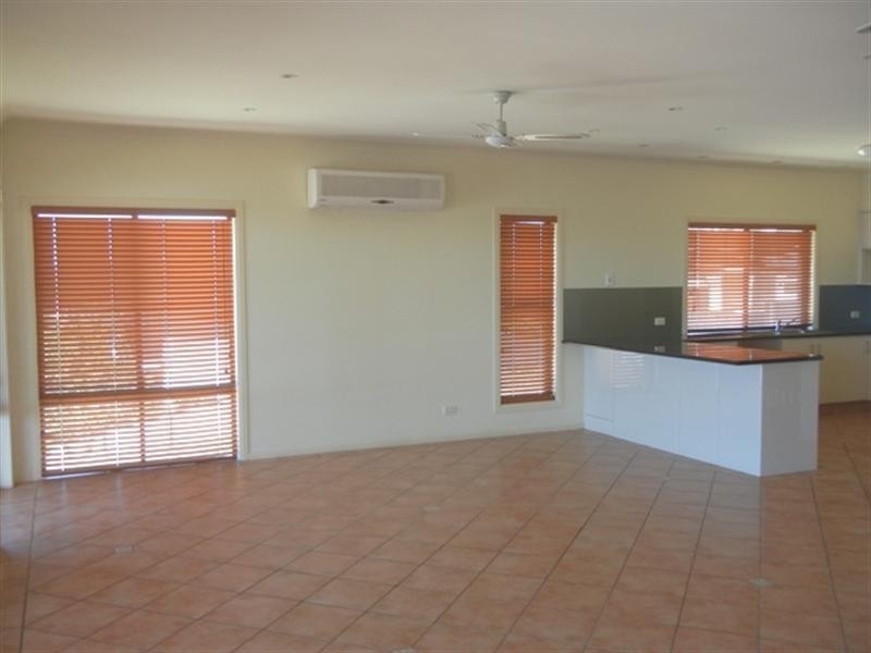 Highland Park QLD 4211