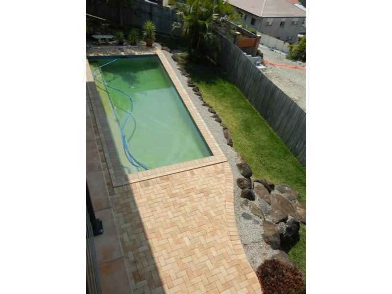 Highland Park QLD 4211