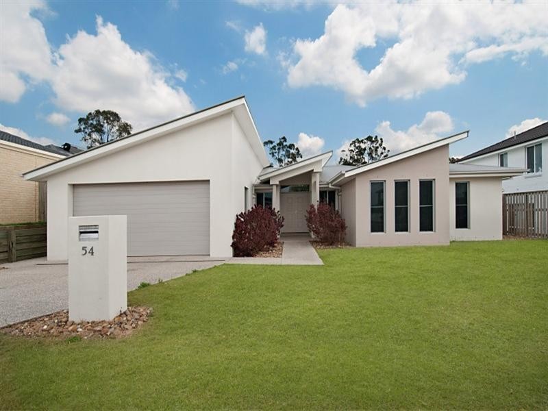 54 Harmsworth Road, Pacific Pines QLD 4211