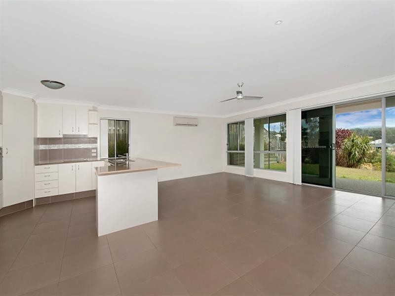 54 Harmsworth Road, Pacific Pines QLD 4211