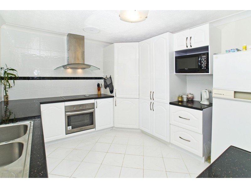 4 Barrine Drive, Worongary QLD 4213