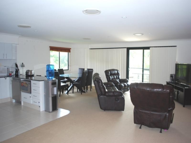 Highland Park QLD 4211