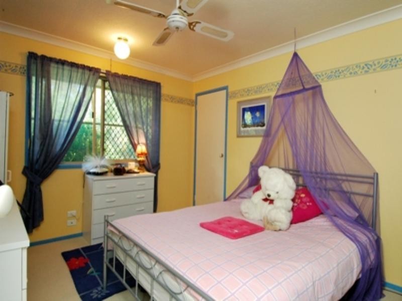 4 Marla Way, Carrara QLD 4211