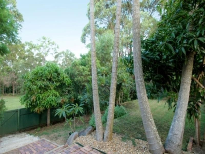 4 Marla Way, Carrara QLD 4211