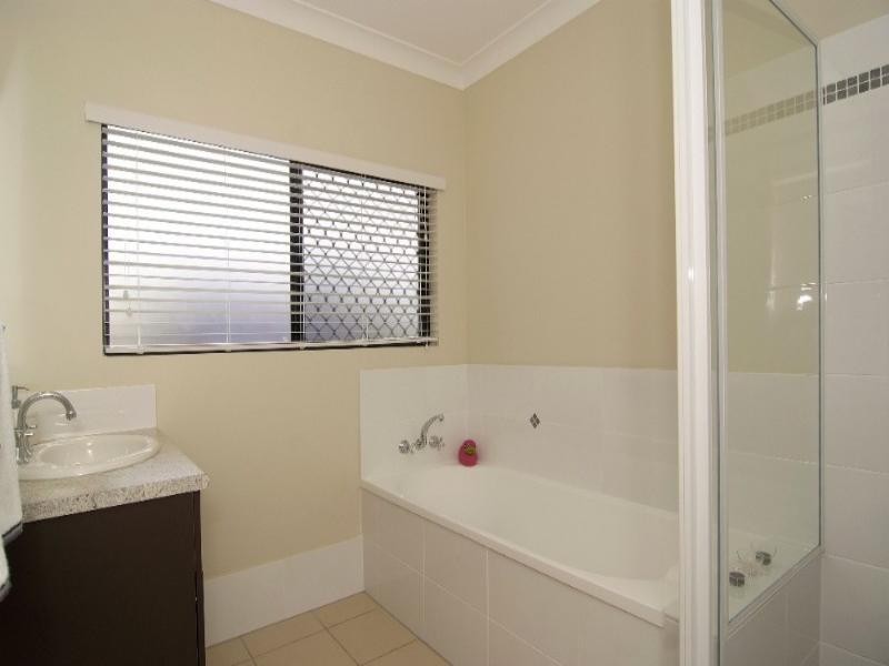 21 Norwood Crescent, Trinity Park QLD 4879