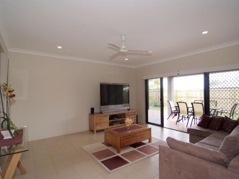 21 Norwood Crescent, Trinity Park QLD 4879