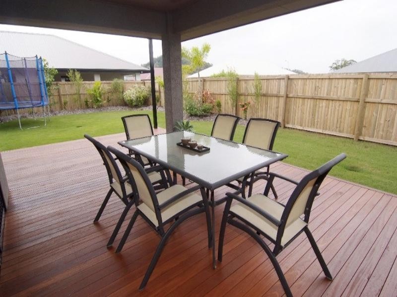 21 Norwood Crescent, Trinity Park QLD 4879
