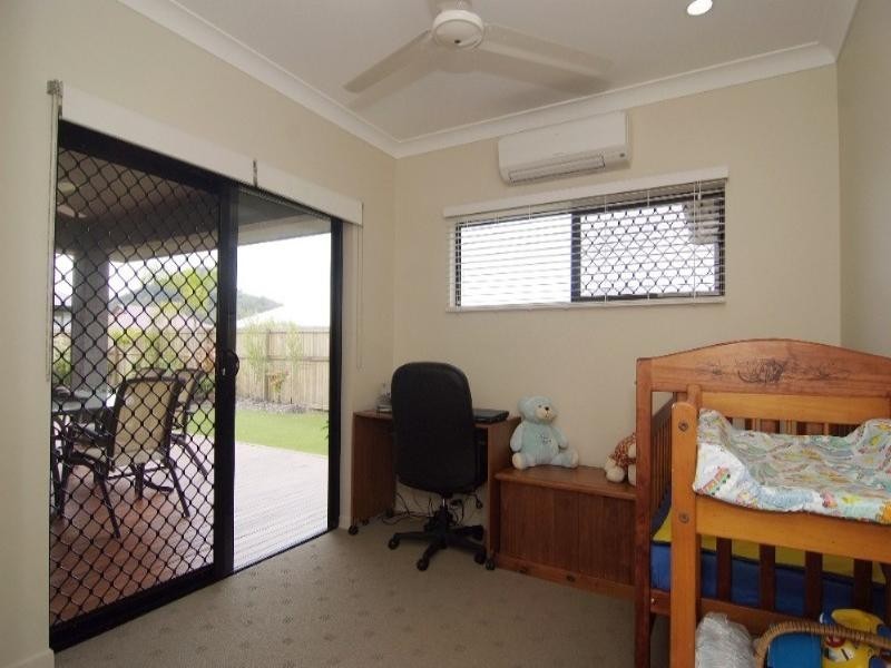 21 Norwood Crescent, Trinity Park QLD 4879
