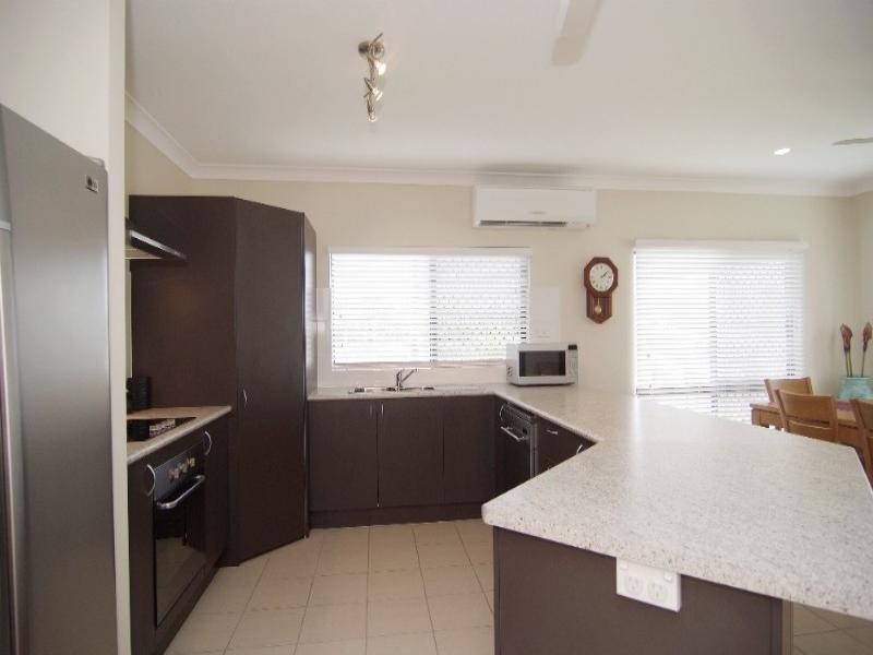 21 Norwood Crescent, Trinity Park QLD 4879