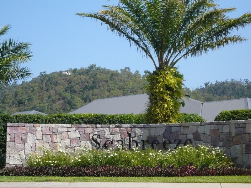 Kewarra Beach QLD 4879