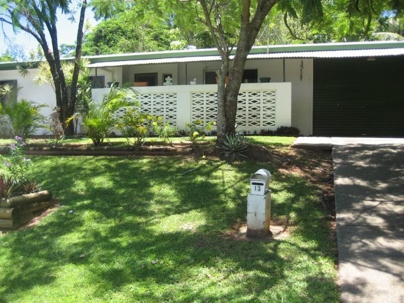 13 Talasea Street, Trinity Beach QLD 4879