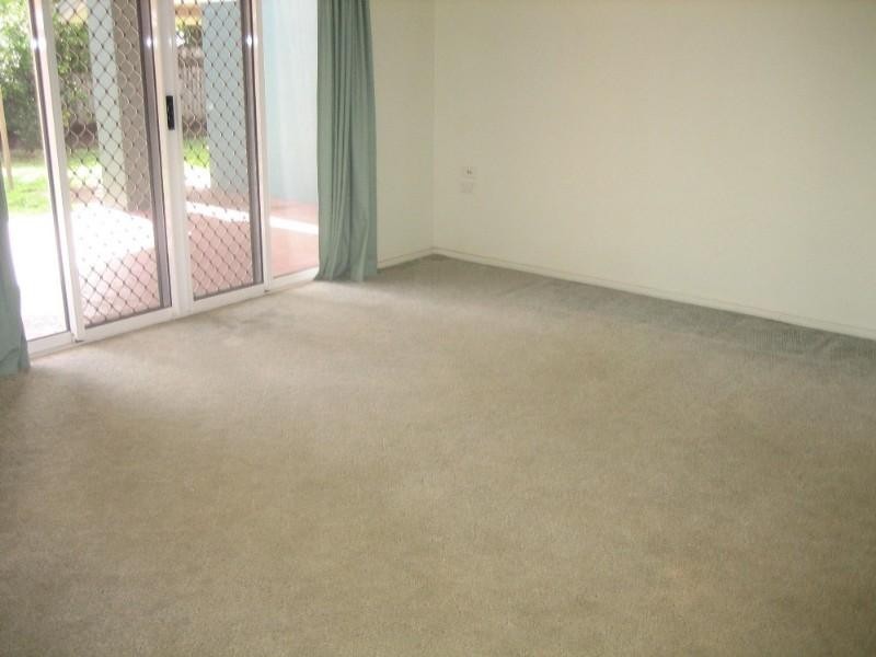 19 Satinash Close, Redlynch QLD 4870