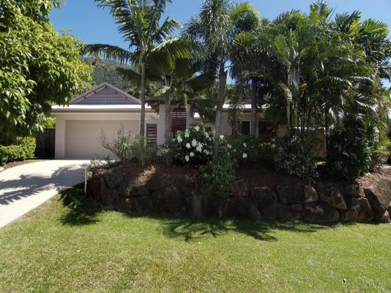 20 Macarthur Close, Palm Cove QLD 4879