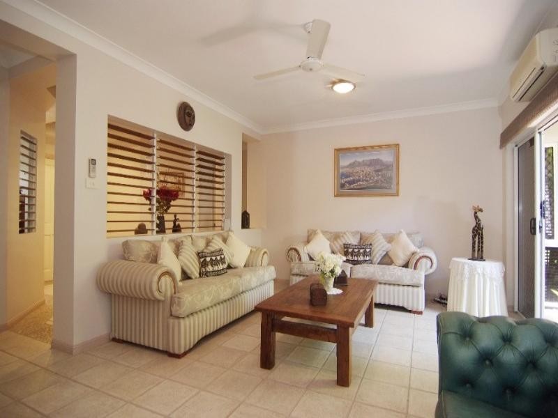 20 Macarthur Close, Palm Cove QLD 4879