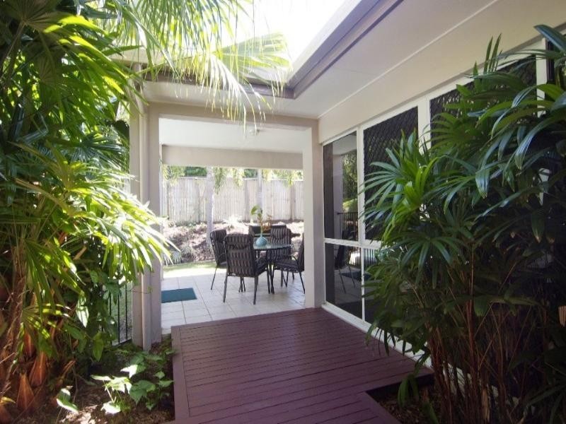 20 Macarthur Close, Palm Cove QLD 4879
