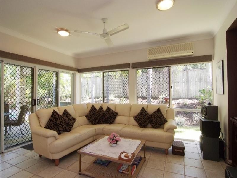 20 Macarthur Close, Palm Cove QLD 4879