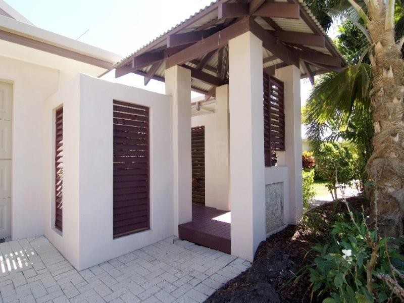 20 Macarthur Close, Palm Cove QLD 4879