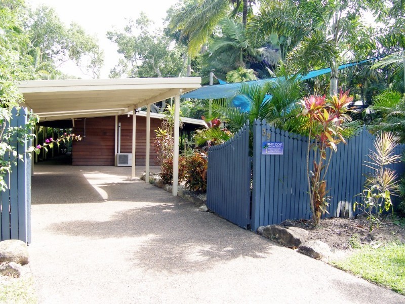 Trinity Beach QLD 4879