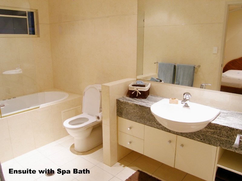 Clifton Beach QLD 4879