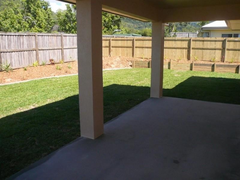 5 Valla Close, Kewarra Beach QLD 4879