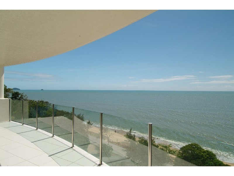 Trinity Beach QLD 4879