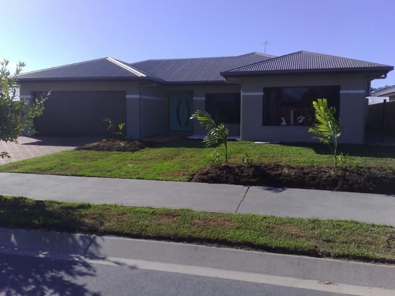 9 Chystanthus Street, Trinity Park QLD 4879