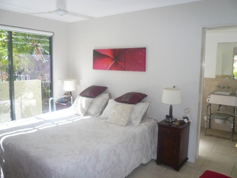 Trinity Beach QLD 4879