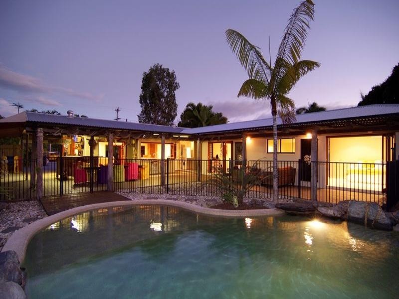 Kewarra Beach QLD 4879