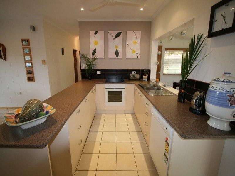 15 Sidlaw Street, Smithfield QLD 4878