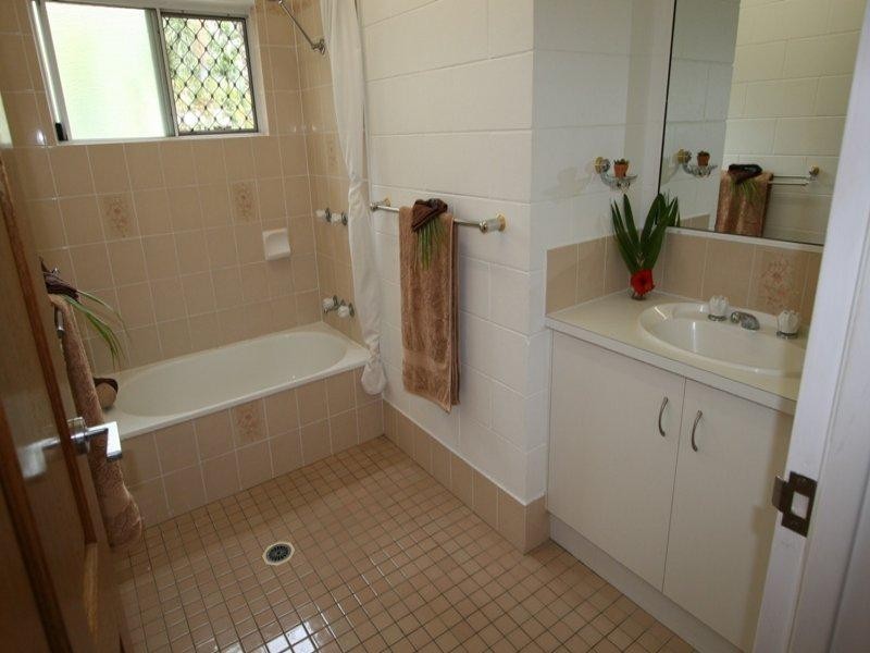 15 Sidlaw Street, Smithfield QLD 4878