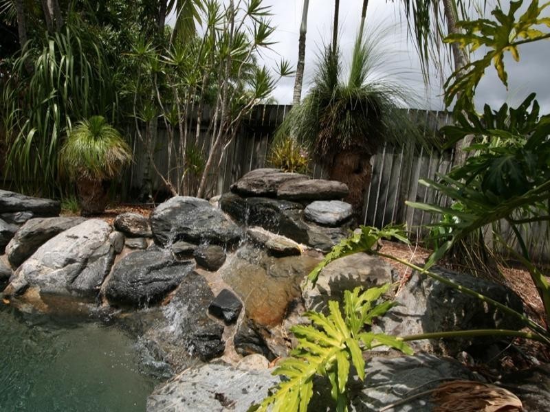 15 Sidlaw Street, Smithfield QLD 4878