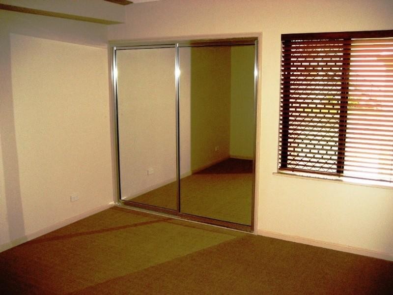 37/1 Robson Street, Mooroobool QLD 4870