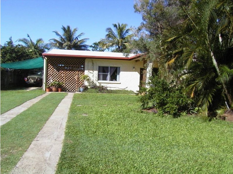 41 Manus Street, Trinity Beach QLD 4879