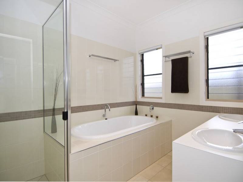 21 Iridescent Drive, Trinity Park QLD 4879