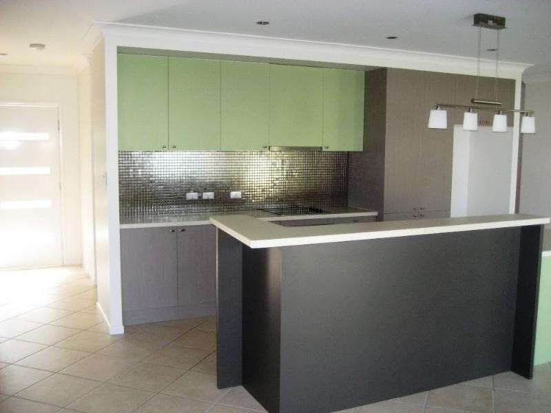 4 Kentia Street, Palm Cove QLD 4879