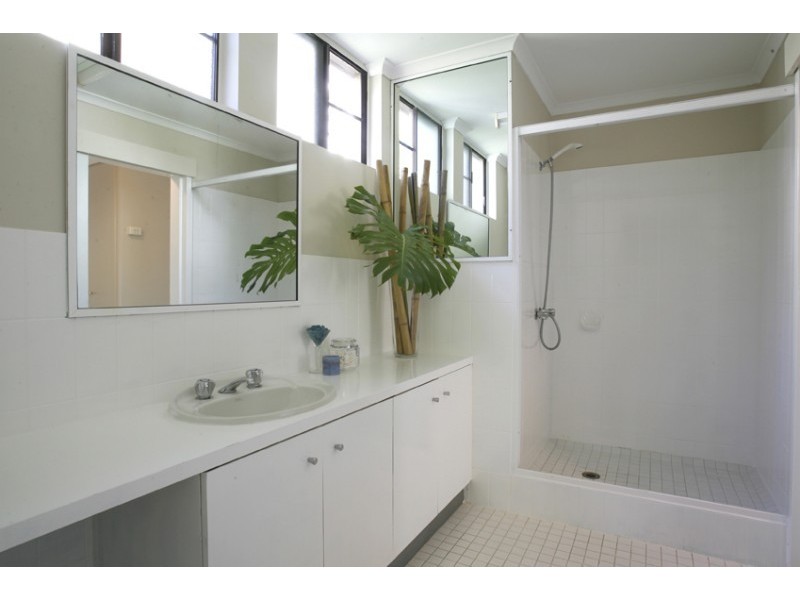 8/16-18 Deauville Close, Yorkeys Knob QLD 4878