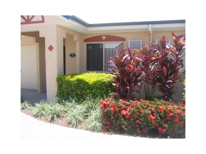 2 Oyster Court, Trinity Beach QLD 4879