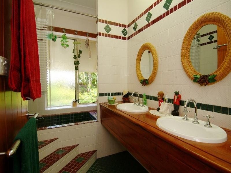 Clifton Beach QLD 4879