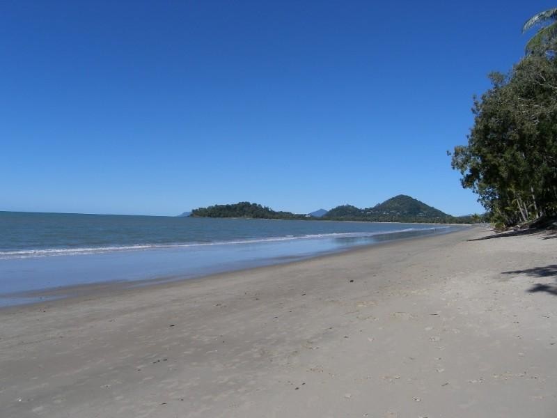 Clifton Beach QLD 4879