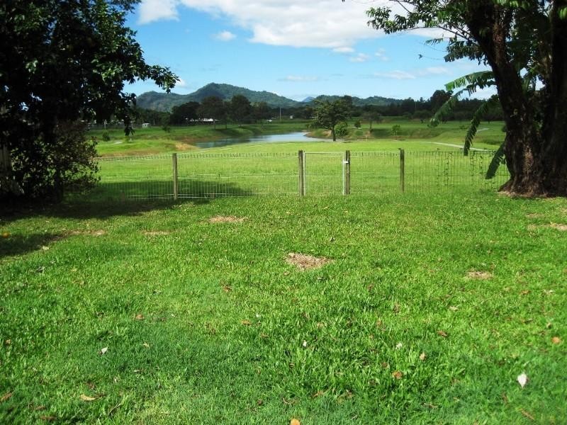 46 Impey Street, Caravonica QLD 4878