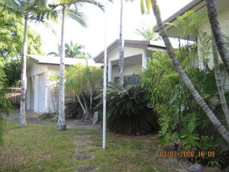 Kewarra Beach QLD 4879